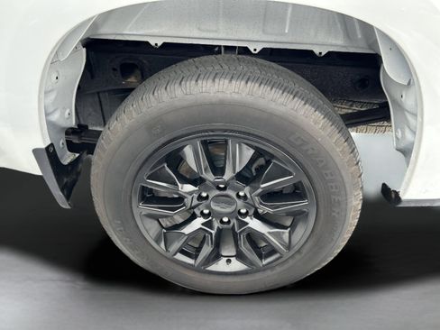 Used 2022 Chevrolet Silverado 1500 Custom image 10