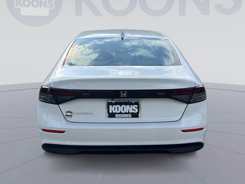 Used 2023 Honda Accord EX image 5