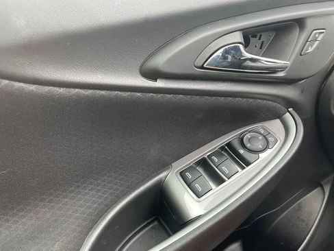 Used 2024 Chevrolet Malibu LT FWD image 33