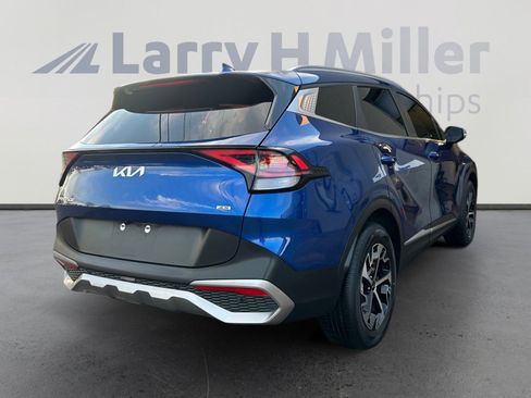 Used 2023 Kia Sportage EX image 6