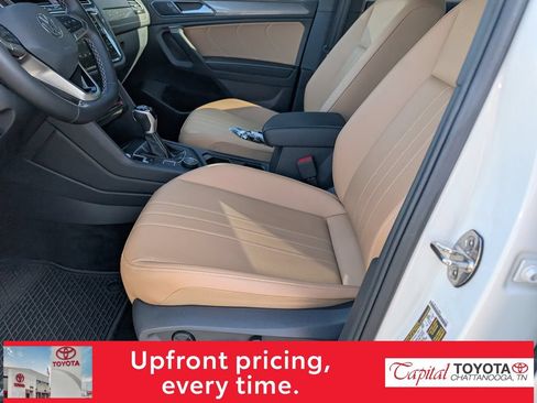 Used 2024 Volkswagen Tiguan SE AWD/4WD image 14