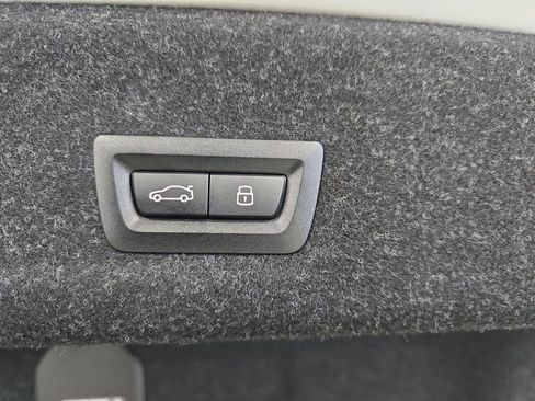 Used 2026 BMW 330i 330i w/ M Sport Package image 28