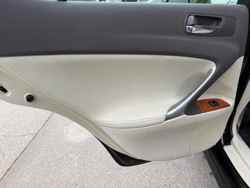 Used 2009 Lexus IS 250 AWD image 20