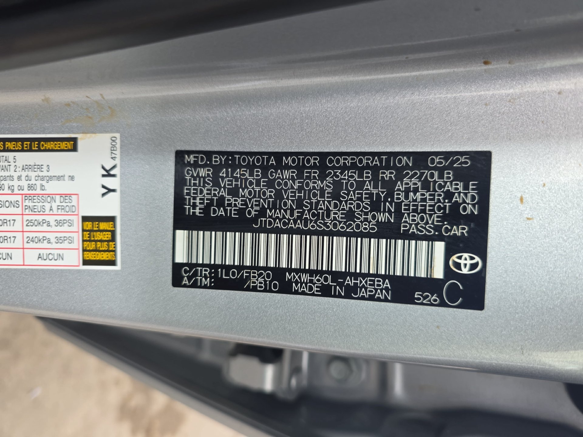 Used 2025 Toyota Prius LE FWD image 32