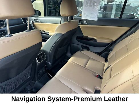 Used 2021 Kia Sportage SX image 3