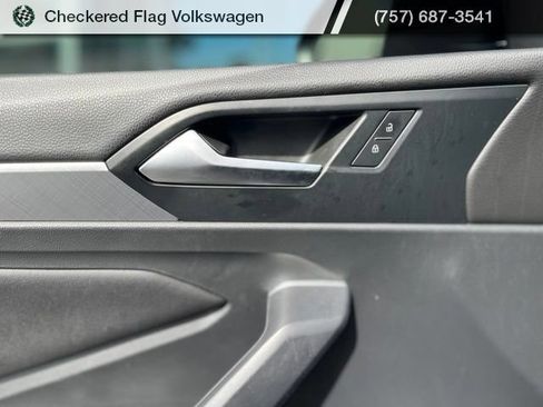 Used 2022 Volkswagen Jetta SE FWD image 15