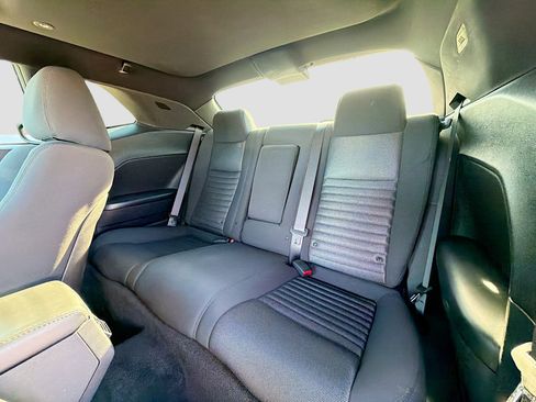 Used 2012 Dodge Challenger R/T image 20