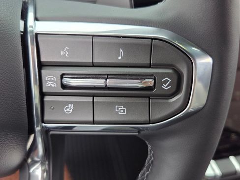 New 2026 GMC Acadia Elevation w/ Elevation Premium Package FWD image 23