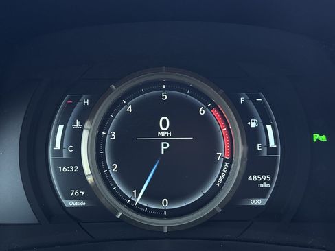 Used 2019 Lexus IS 300 w/ Navigation Package RWD image 11