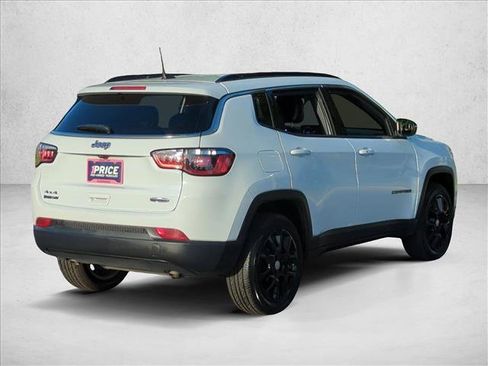 Used 2023 Jeep Compass Latitude AWD/4WD image 5