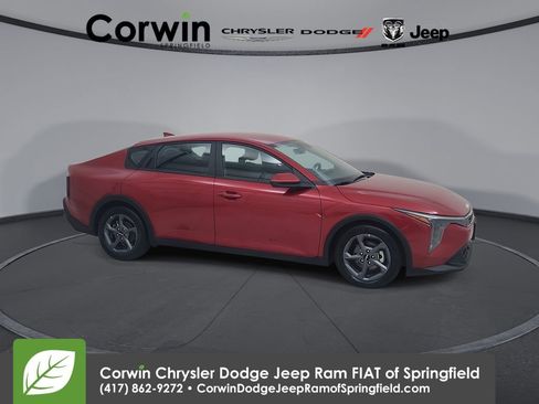 Used 2025 Kia K4 FWD image 1