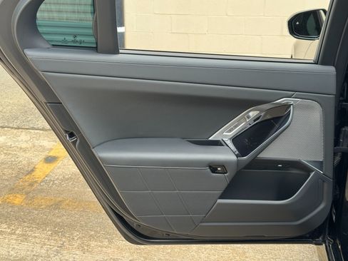 Used 2023 BMW 740i w/ Executive Package RWD image 55