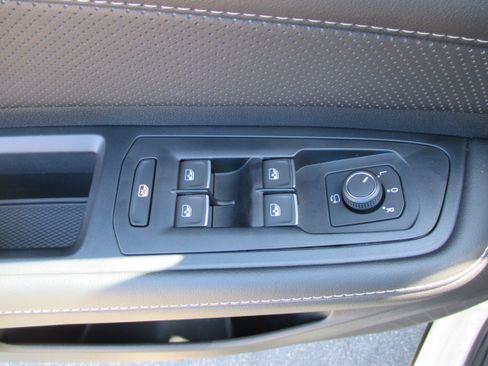 Used 2025 Volkswagen Atlas SEL Premium R-Line AWD/4WD image 14