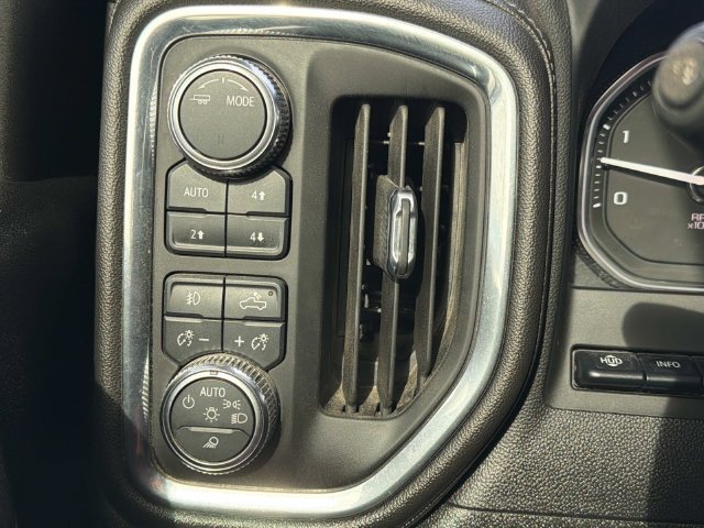 Used 2023 GMC Sierra 2500 Denali w/ Denali Ultimate Package AWD/4WD image 20