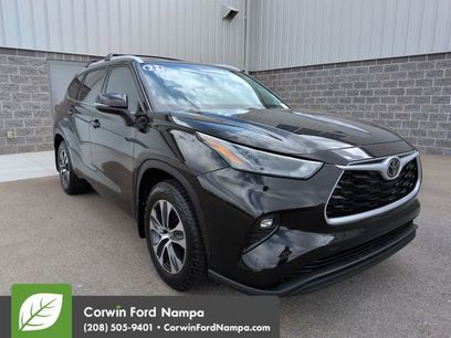Used 2022 Toyota Highlander XLE