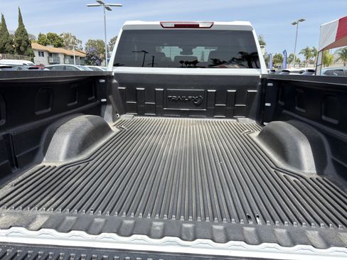 Used 2025 Chevrolet Silverado 2500 LT w/ Convenience Package AWD/4WD image 18