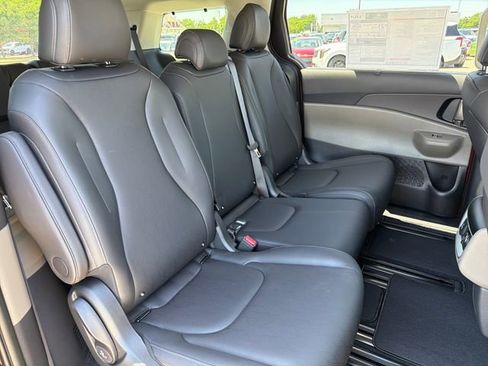 New 2026 Kia Carnival SX FWD image 23