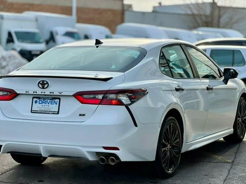 Used 2021 Toyota Camry SE image 31