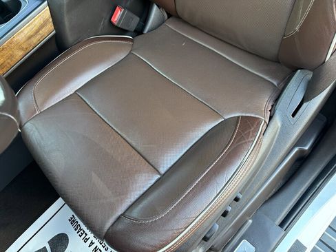 Used 2019 Chevrolet Silverado 2500 High Country image 12