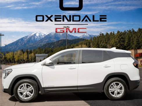 Used 2024 GMC Terrain SLE AWD/4WD image 4
