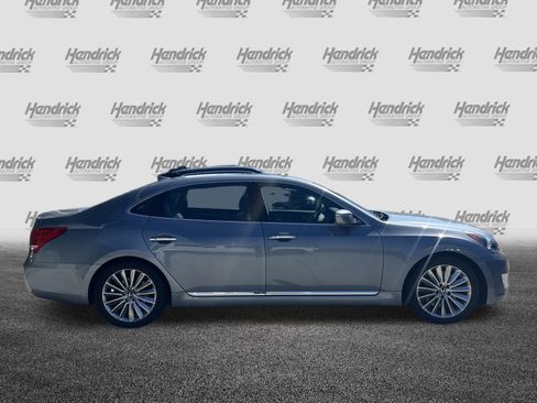 Used 2014 Hyundai Equus Signature RWD image 11