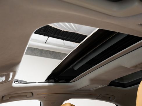 Used 2023 Audi S8 4.0T quattro image 58