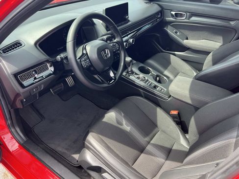 Used 2025 Honda Civic Sport image 5