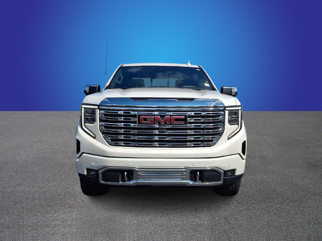 Used 2024 GMC Sierra 1500 Denali w/ Denali Reserve Package AWD/4WD image 2