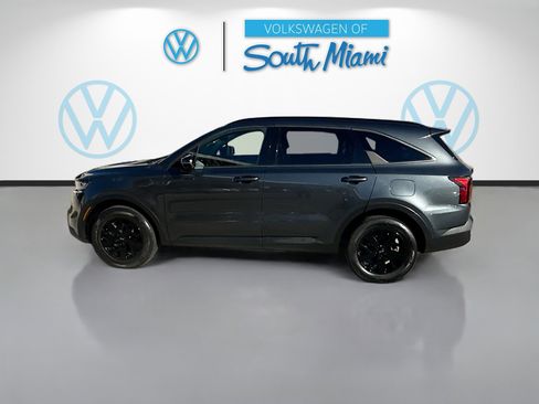 Used 2021 Kia Sorento S w/ Panoramic Sunroof Package AWD/4WD image 4