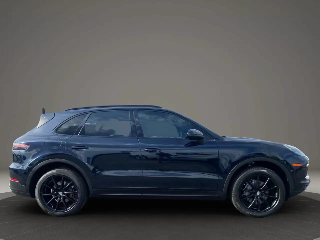 Used 2019 Porsche Cayenne AWD/4WD image 7