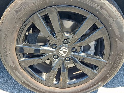Certified 2026 Honda HR-V Sport image 8