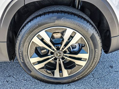 New 2026 Mercedes-Benz GLB 250 4MATIC image 9