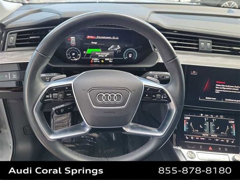 Certified 2022 Audi e-tron Premium Plus image 15