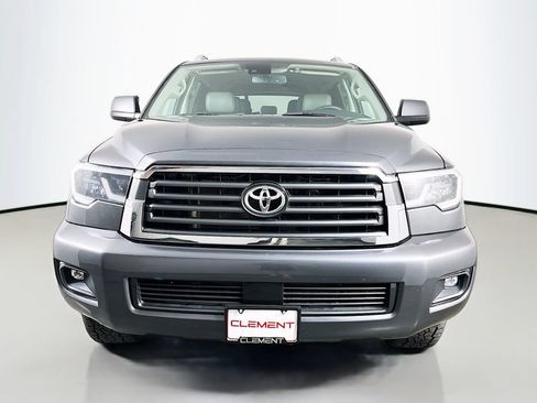 Used 2019 Toyota Sequoia SR5 AWD/4WD image 3