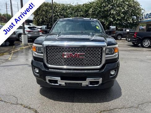 Used 2015 GMC Sierra 3500 Denali w/ Duramax Plus Package AWD/4WD image 8