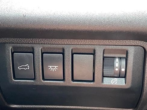 Used 2023 Subaru Ascent Touring AWD/4WD image 16