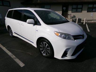 Used 2020 Toyota Sienna LE