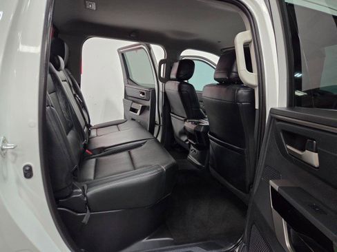 Used 2022 Toyota Tundra Limited AWD/4WD image 10