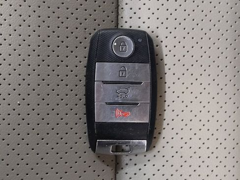 Used 2019 Kia Sorento EX image 32