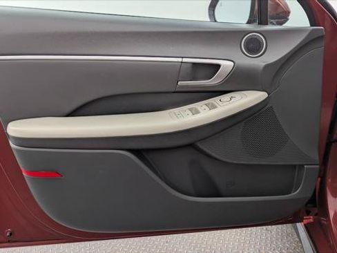 Used 2024 Hyundai Sonata SEL FWD image 12