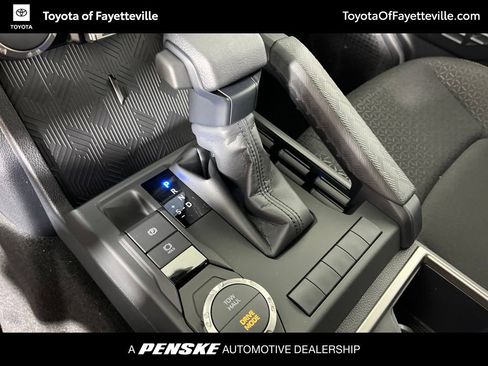 Used 2026 Toyota 4Runner SR5 RWD image 33