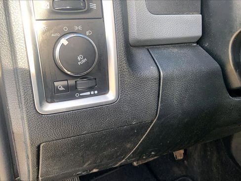 Used 2014 RAM 1500 Big Horn image 35