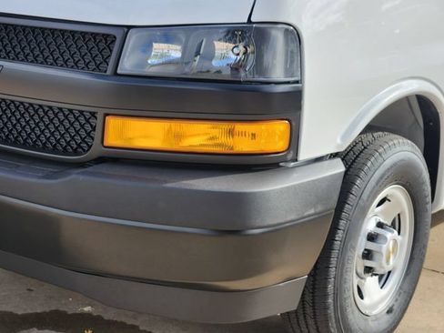 New 2025 Chevrolet Express 2500 Extended RWD image 15
