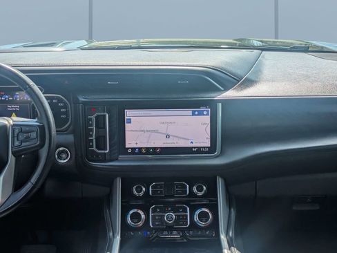Used 2021 GMC Yukon Denali w/ Denali Premium Package AWD/4WD image 19