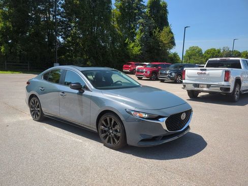 Used 2024 MAZDA MAZDA3 s AWD/4WD image 3