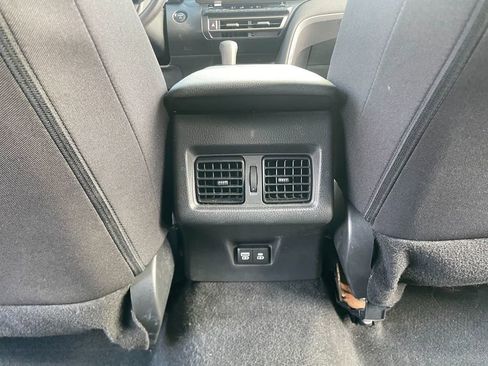 Used 2025 Toyota Camry LE image 25