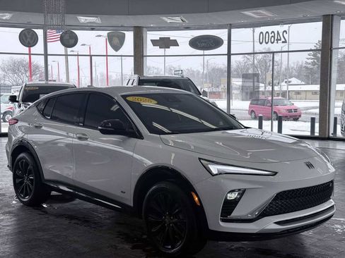 Used 2025 Buick Envista Sport Touring w/ Convenience I Package image 1