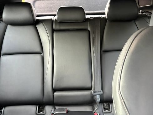 Used 2019 MAZDA MAZDA3 Hatchback w/ Preferred Package FWD image 24