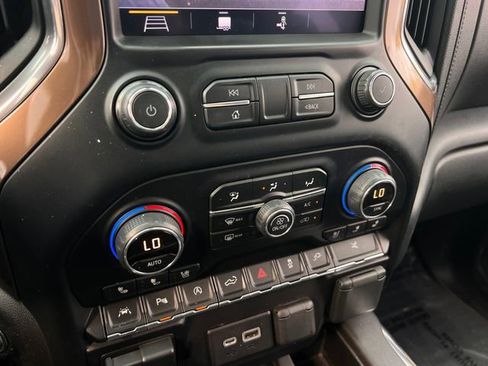 Used 2019 Chevrolet Silverado 1500 High Country image 29