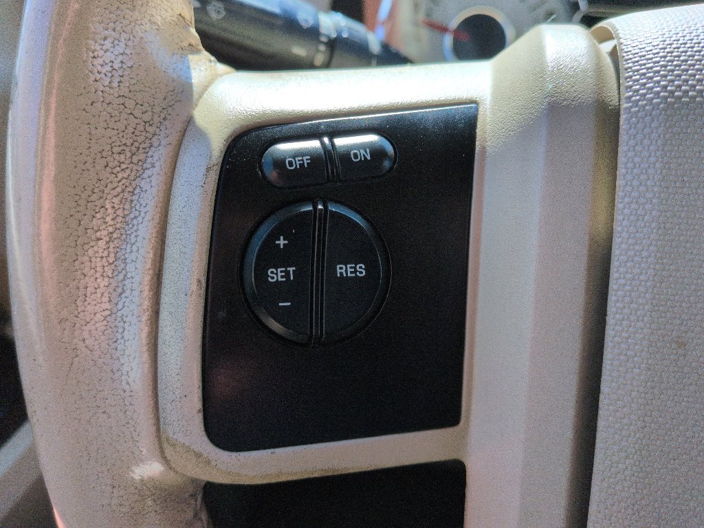 Used 2014 Ford Expedition EL XLT w/ Equipment Group 202A AWD/4WD image 17
